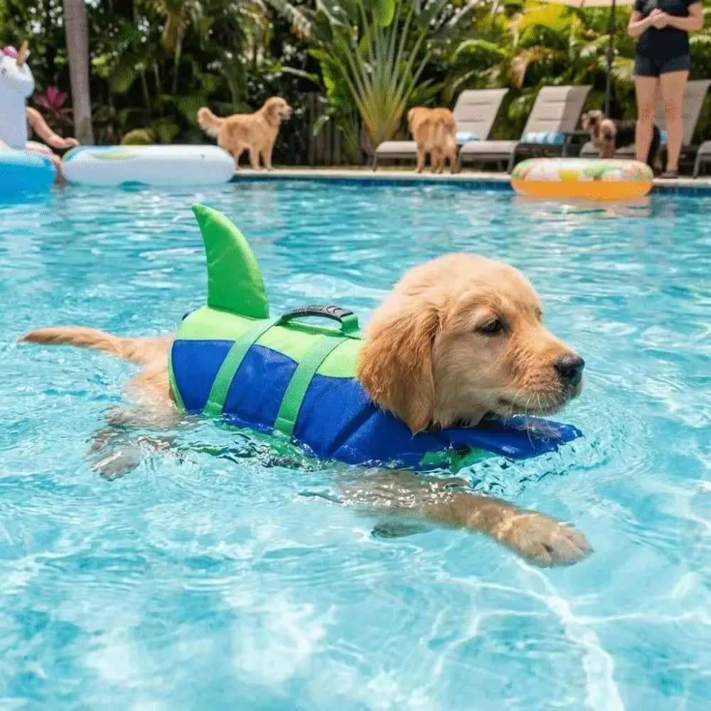 Shark Shape Dog Life Jacket Breathable Waterproof Dog Swimming Vest Towable Tear Resistant Puppy Safety Vest Pool Play
